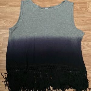 Ombré cropped tank top with fringe
